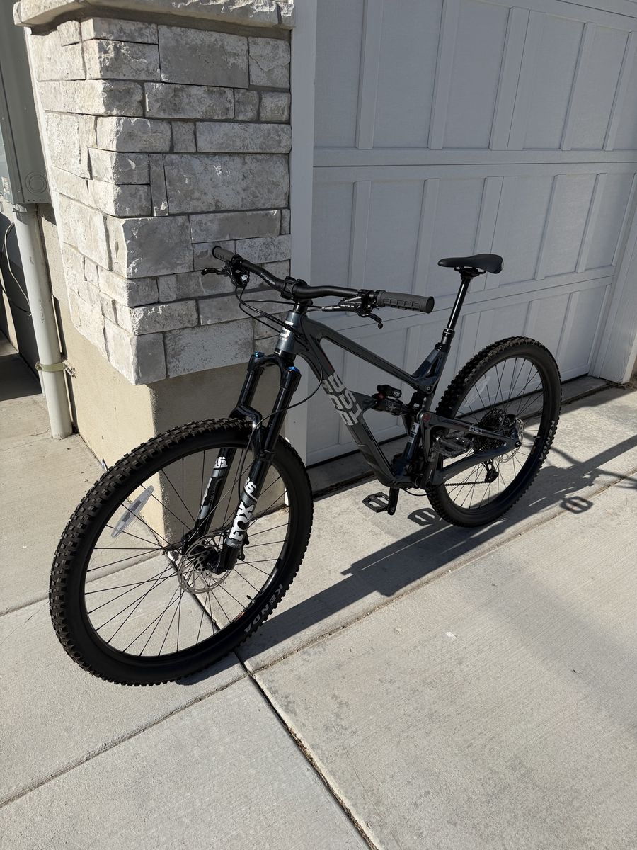 2021 Intense 951 Trail Carbon 29er – Large – Like New