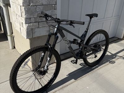 2021 Intense 951 Trail Carbon 29er – Large – Like New