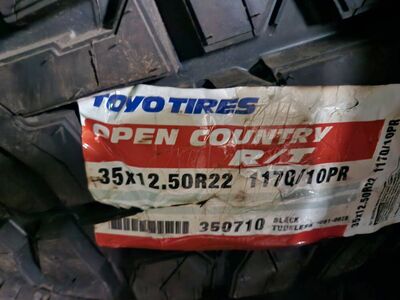 35x12.50r22 toyo open country rt