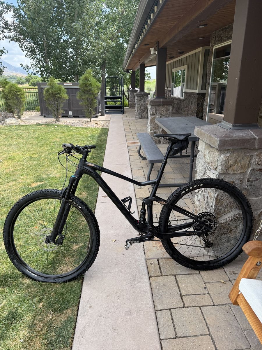 Scott Spark 950 Mountain Bike, Size Large- Full Suspension, Black