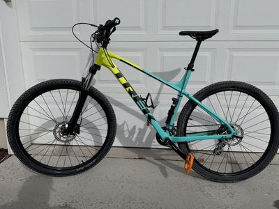 Trek Marlin 5 Gen 2 XL