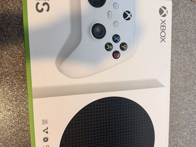Xbox Series S 512 GB SSD Gaming Console 120 FPS with Controller & Cables - White