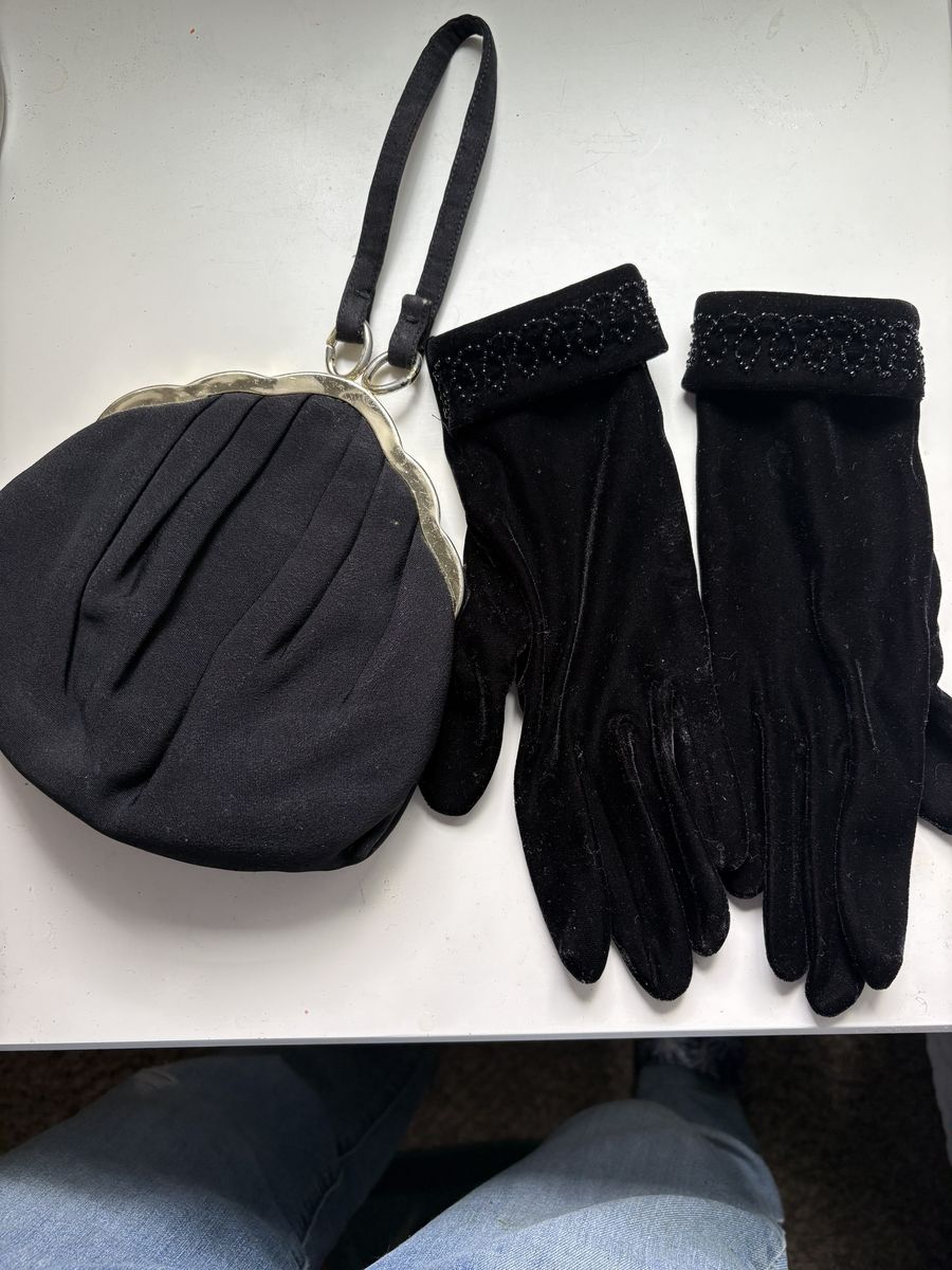 Vintage purse n gloves