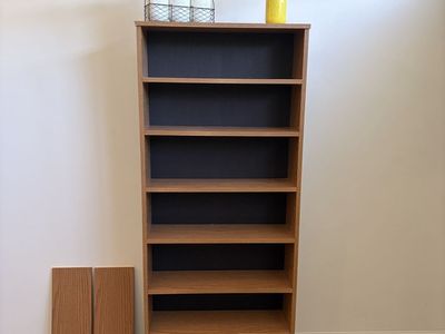 Shelf. 5ft 4in Tall 7 1/2 inches wide flowers include included
