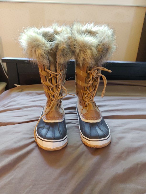 JBU Women's Size 9 Winter Boots with Faux Fur Trim - Stylish & Warm Synthetic Upper