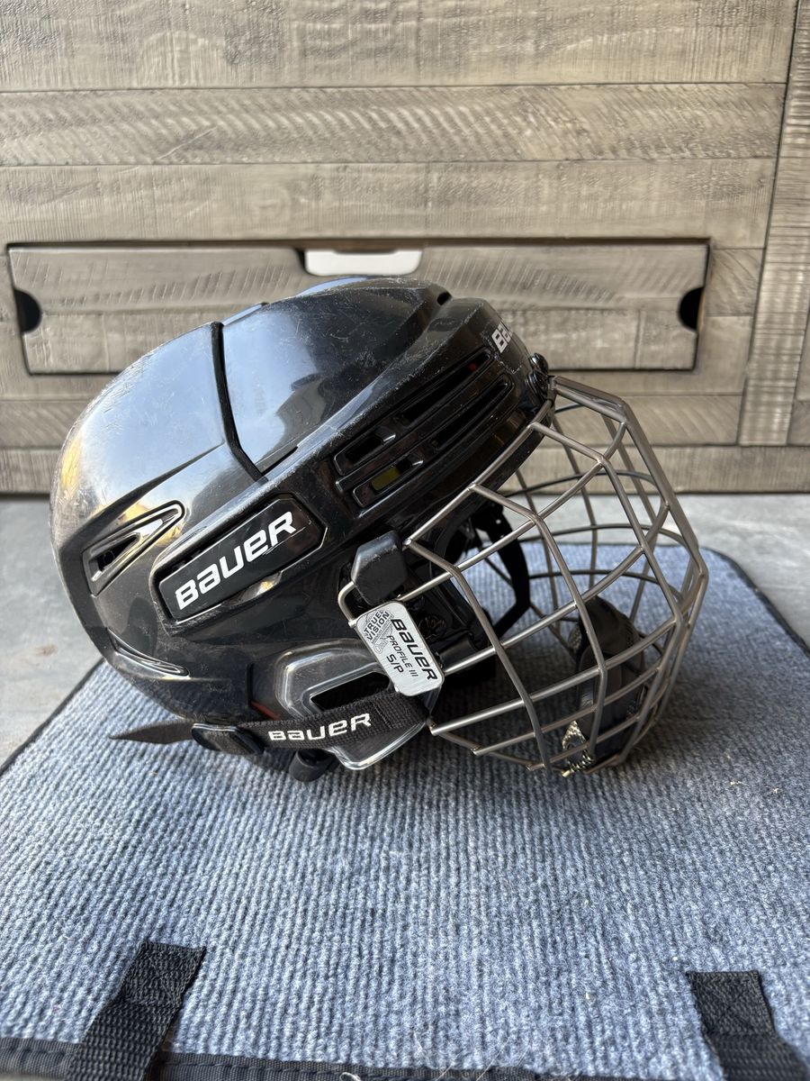 Bauer Re-Akt 75 Hockey Helmet with Bauer Profile III Cage – Black