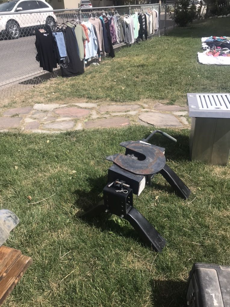 Fifth Wheel Hitch