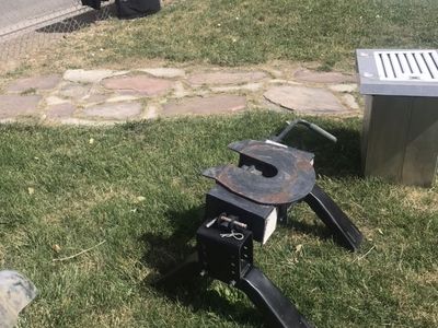 Fifth Wheel Hitch