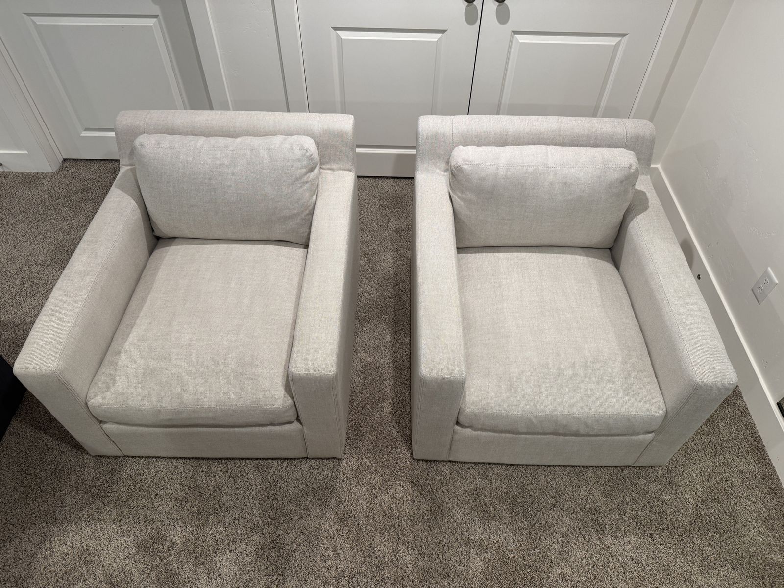 Accent Chairs