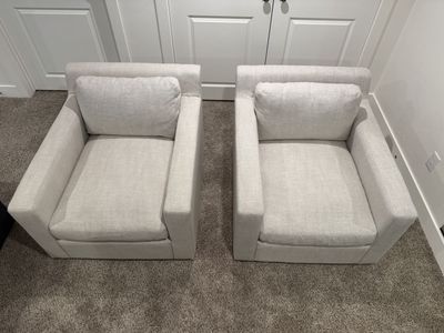 Accent Chairs