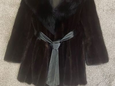 Authentic Mink Fur Coat with Black Fox Stole