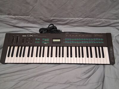 YAMAHA DX21 Programmable Synthesizer
