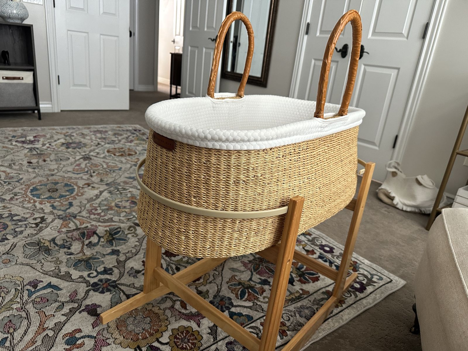 Design Dua Signature Natural Moses Basket & Rocking Stand - Tan Leather Handles