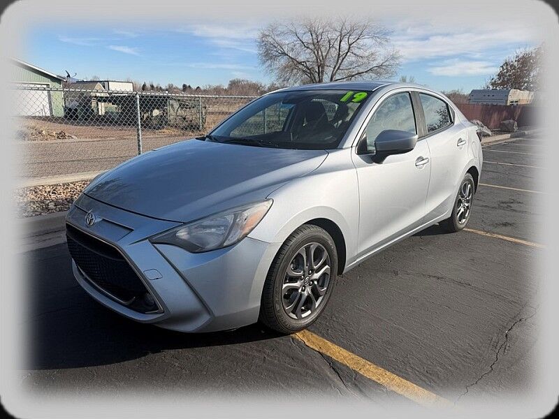 2019 Toyota Yaris LE