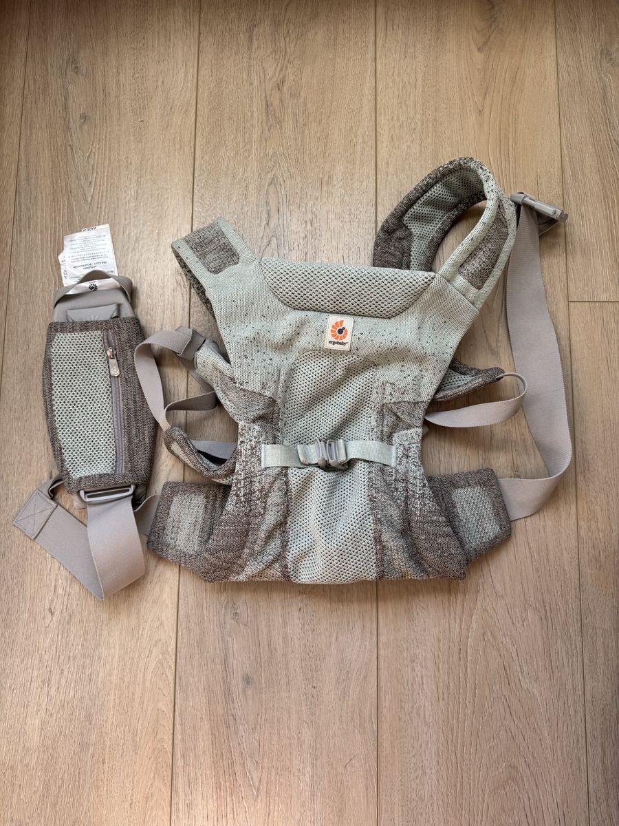 Ergobaby Aerloom Baby Carrier