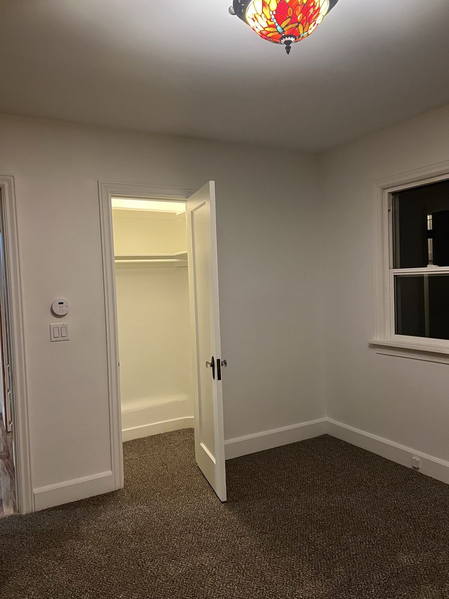 Main image 13
