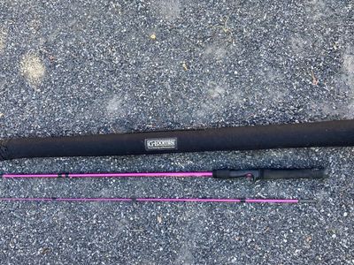 Zebco 33LC602MB 6'0" Medium Spinning Rod (Pink) with G. Loomis Carrying case/tube