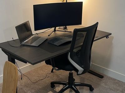UpLift Standing Work Desk