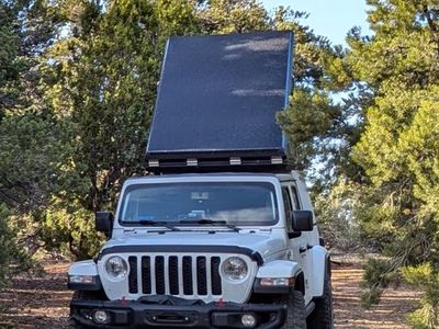 Gladiator & Overlanding Camper