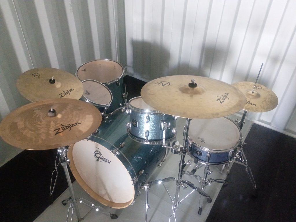 Gretsch Energy 5-Piece Drum Set (Blue Sparkle) - Complete Kit w/ Zildjian Cymbals, Hardware & Throne