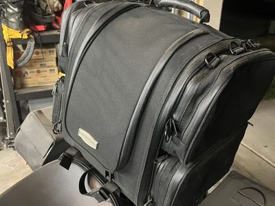 Motorcycle adventure bag