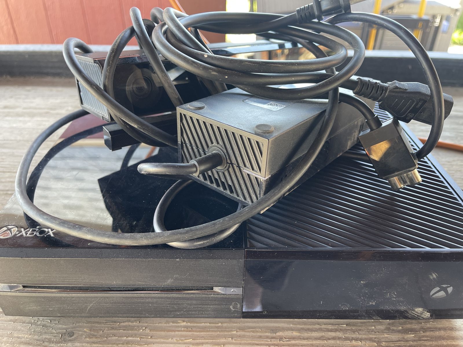 Xbox One With kinect