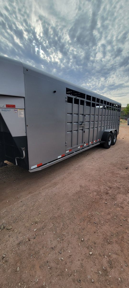 2022 24 Ft. TravAlong Rancher GN Livestock Trailer