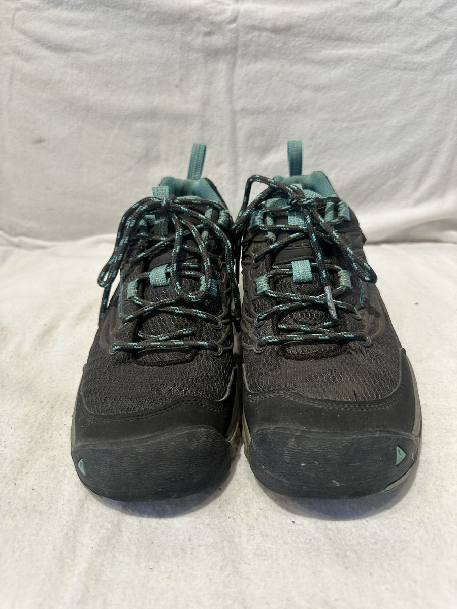 Keen women’s size 7 gray/beach blue WP hiking shoes