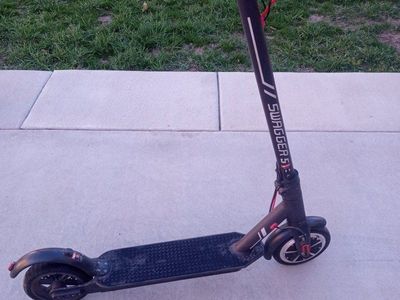 Swagtron Swagger 5 electric scooter