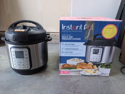 Instant Pot Duo Plus 9-in-1 Multi-Use Pressure Cooker, 6-Quart, 15 Smart Programs