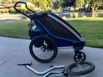 Thule Chariot Cross 1