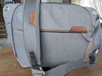 Peak Design 6L Everyday Sling Camera Bag
