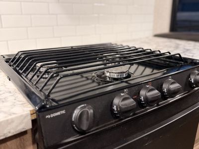 2018 Jayco Jay Feather X213 - Rare King Bed Slide - Bunks.