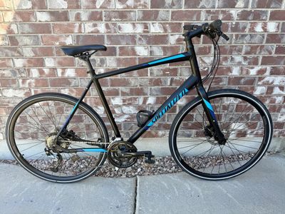 2016 XL Specialized Sirrus Sport Disk Hybrid Bike