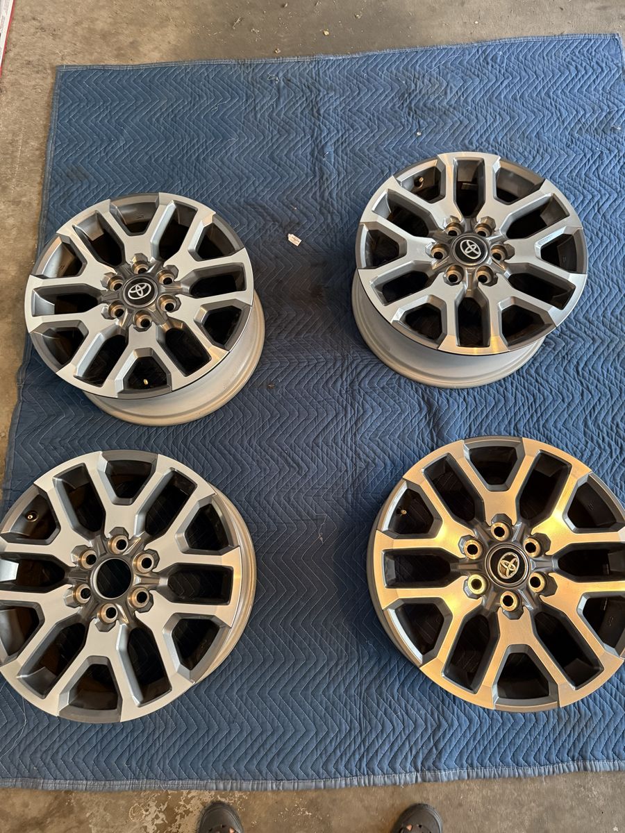 Toyota tundra 1794 Rims