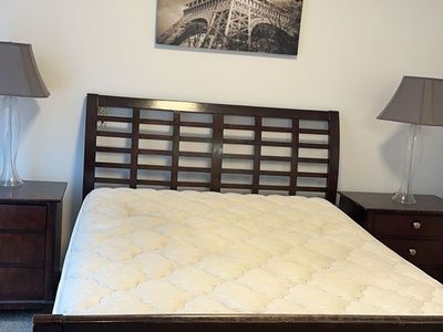 Queen bed