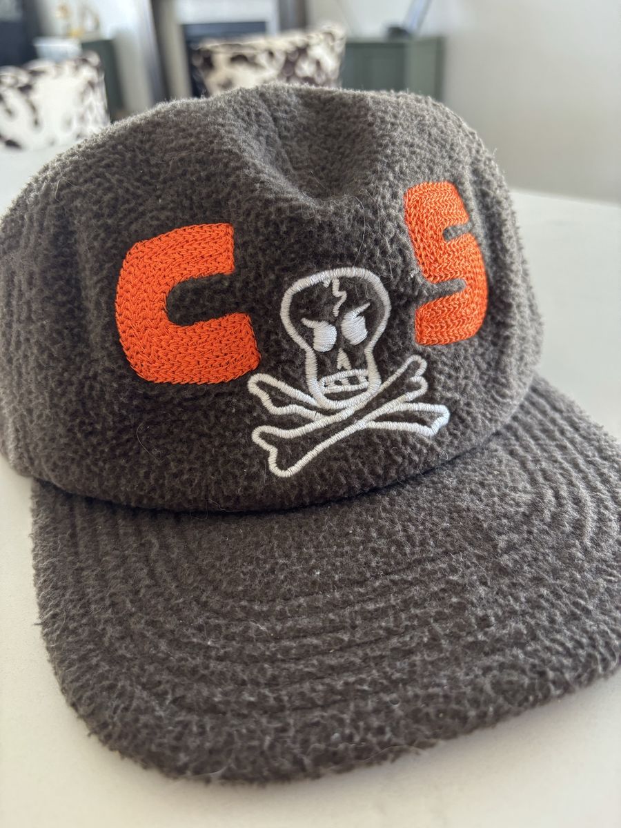 Cheatin Snakes Skull and Crossbones hat