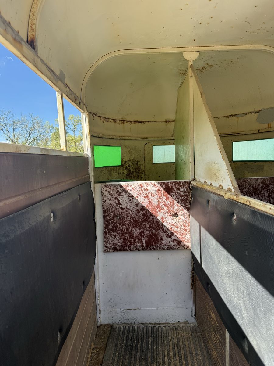 1977 Imperial 2 Horse Trailer Straight Load