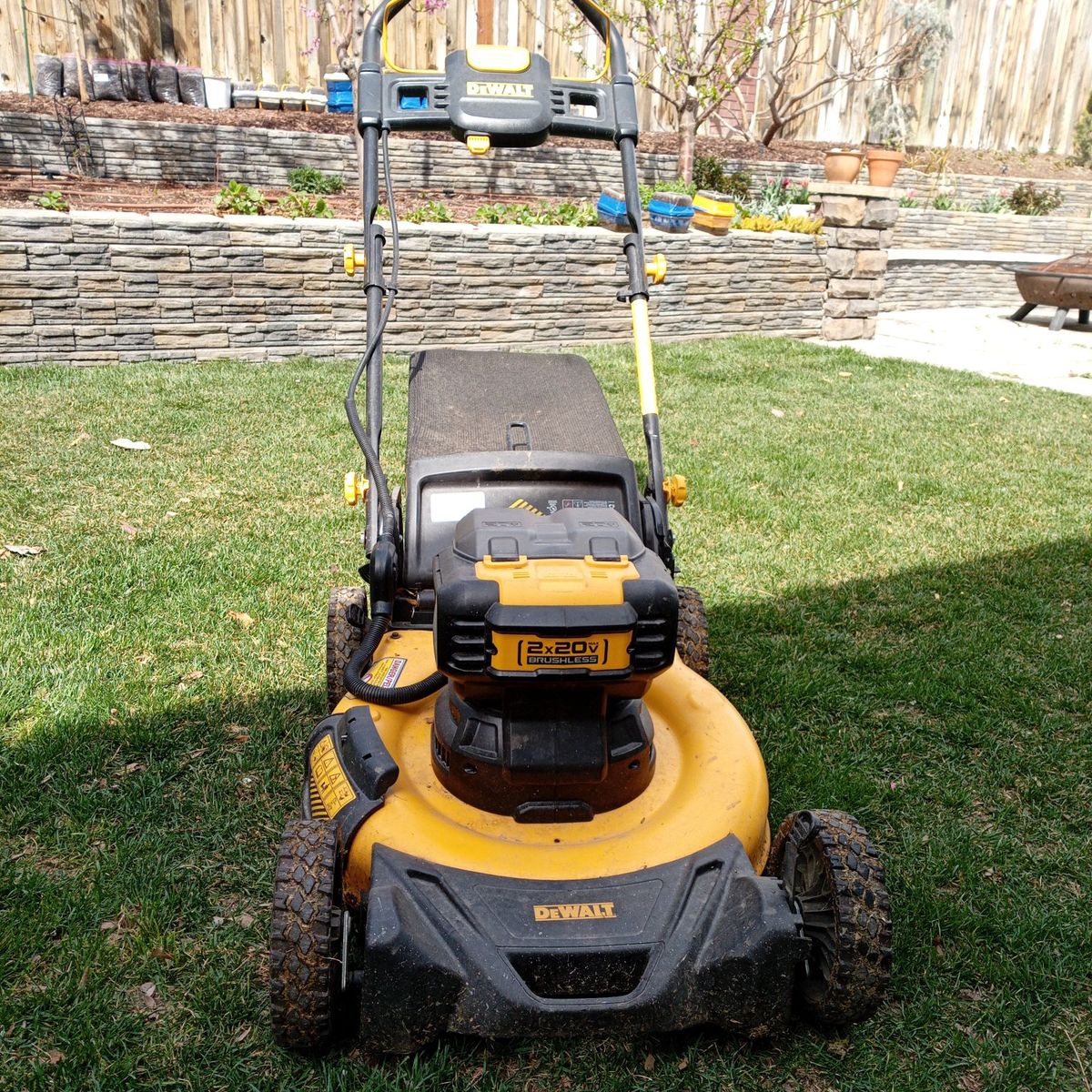 electric DeWalt lawnmower won't start
