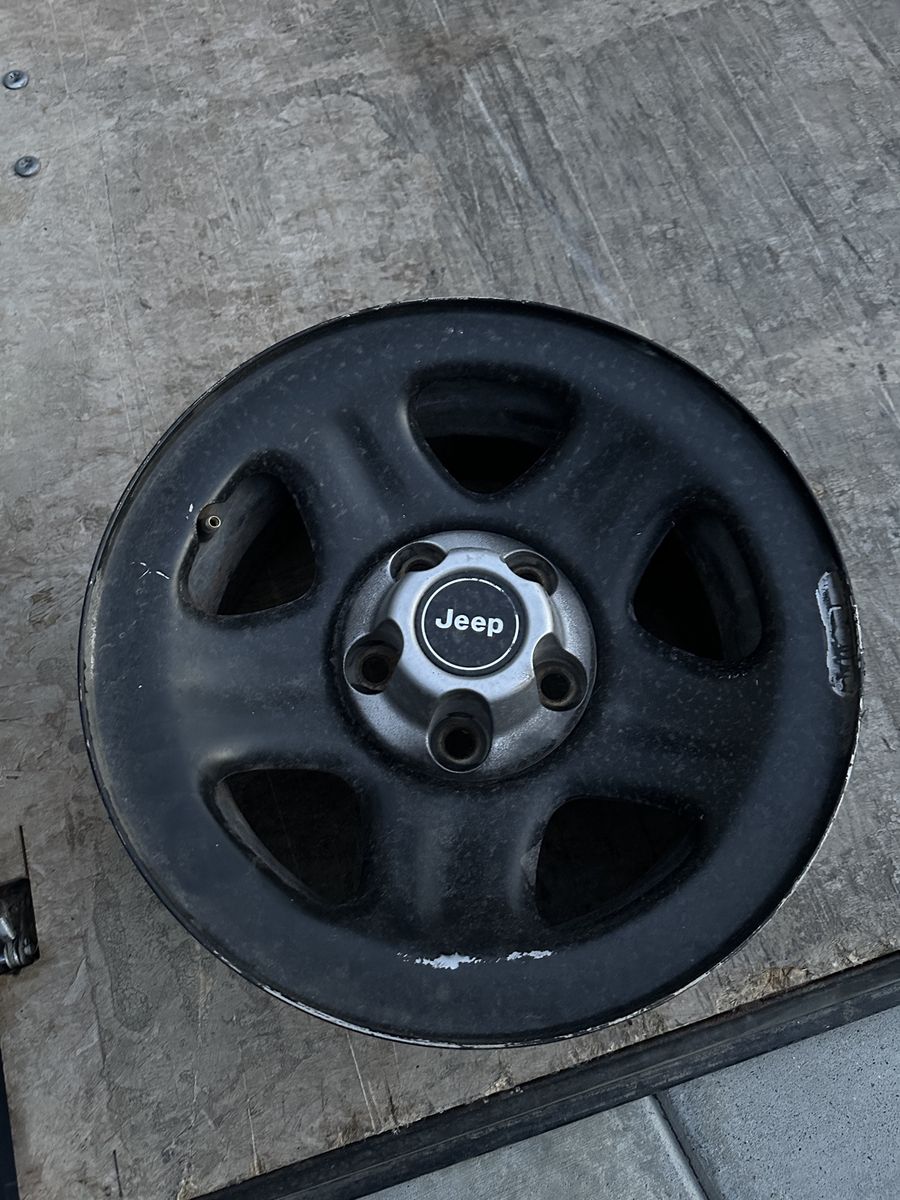 15 Inch Jeep Steel Wheels FREE