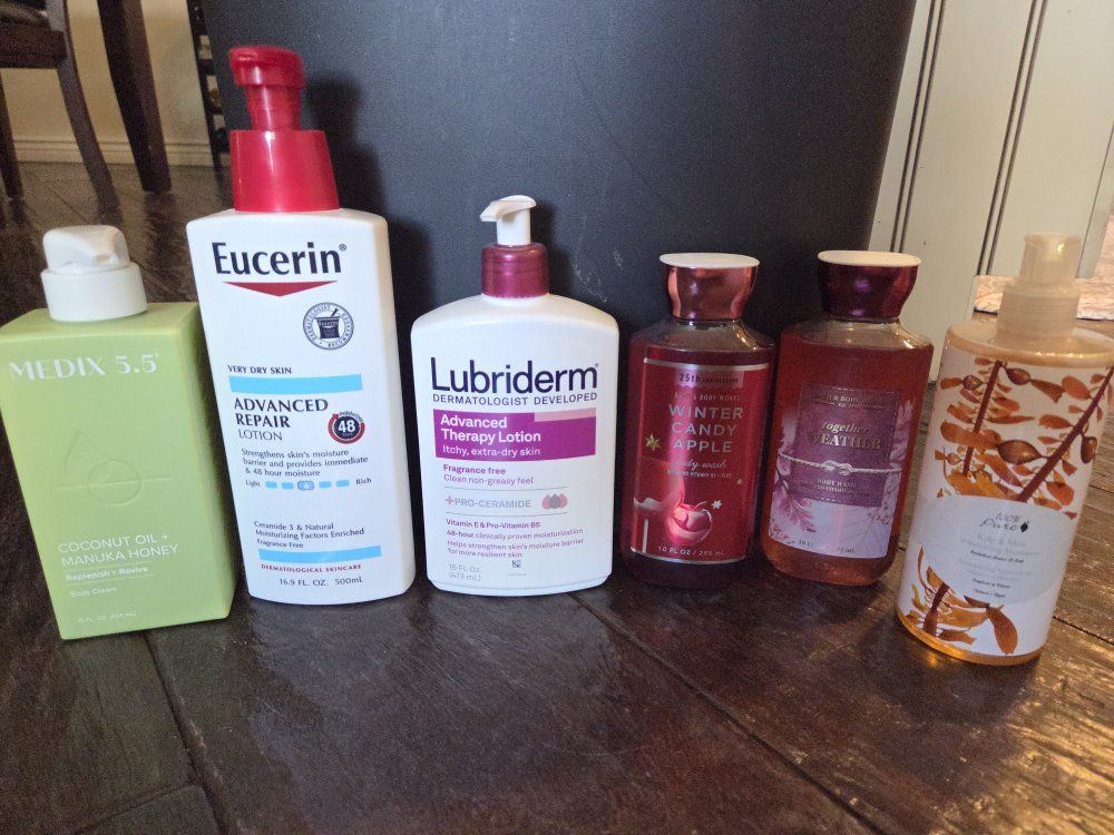 Brand new Bath & Body Works shower gel, lotions