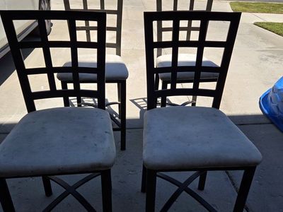 4 Bar Stools