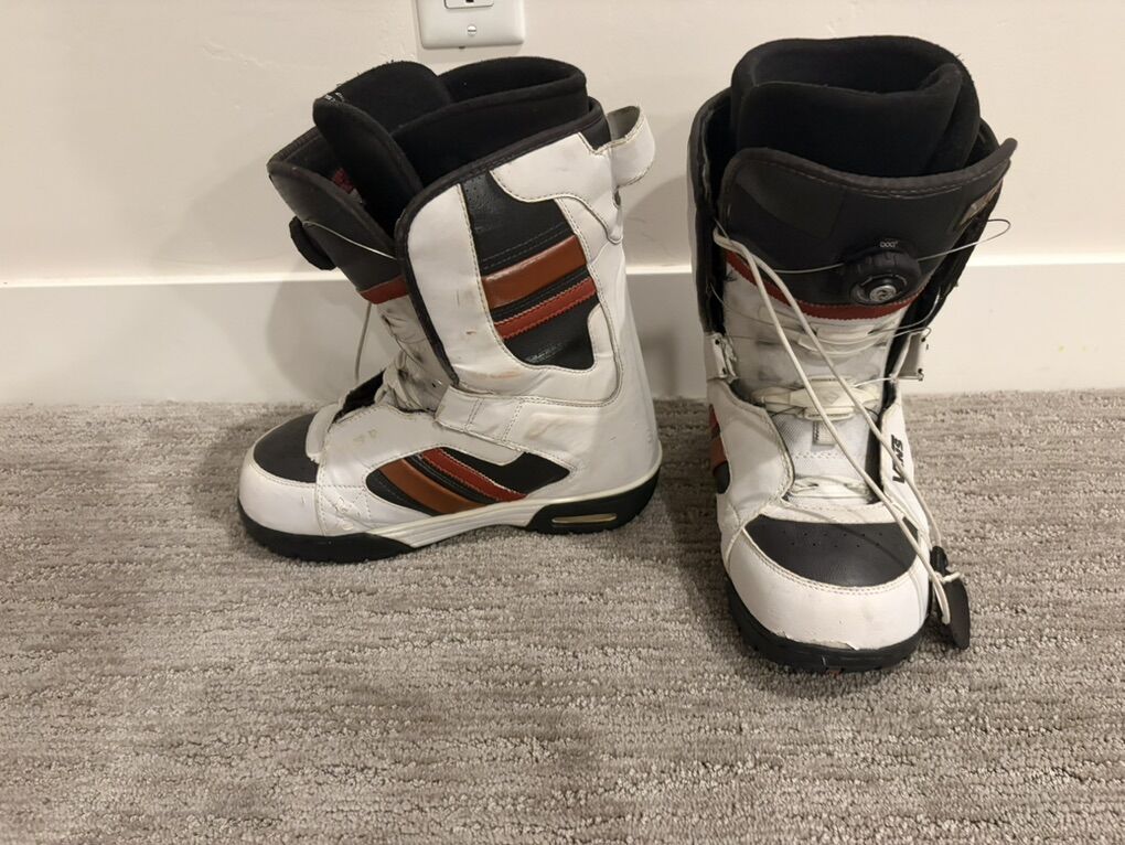 Vans Boa Snowboard Boots