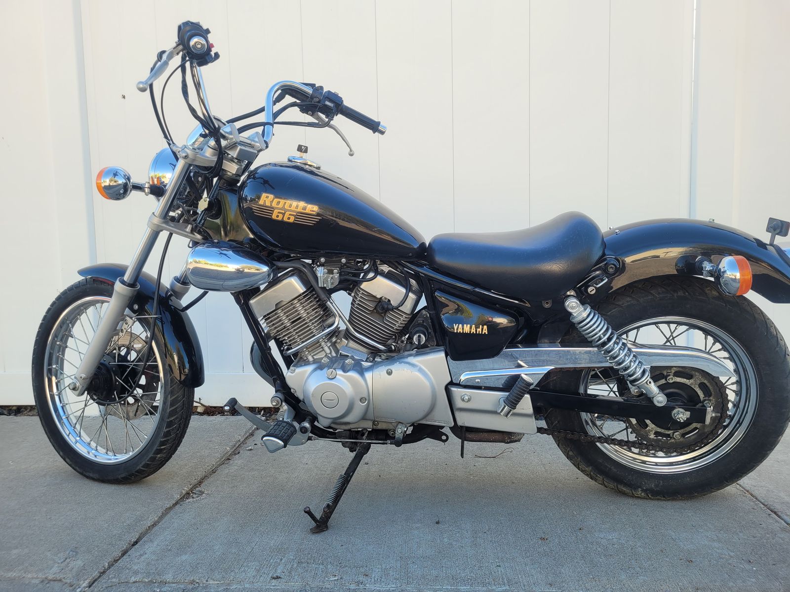 1988 Yamaha Virago 250 with title