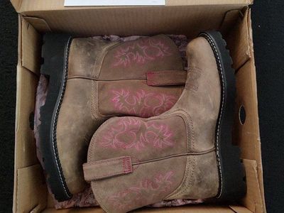 New Ariat Women's Boots - Fatbaby
