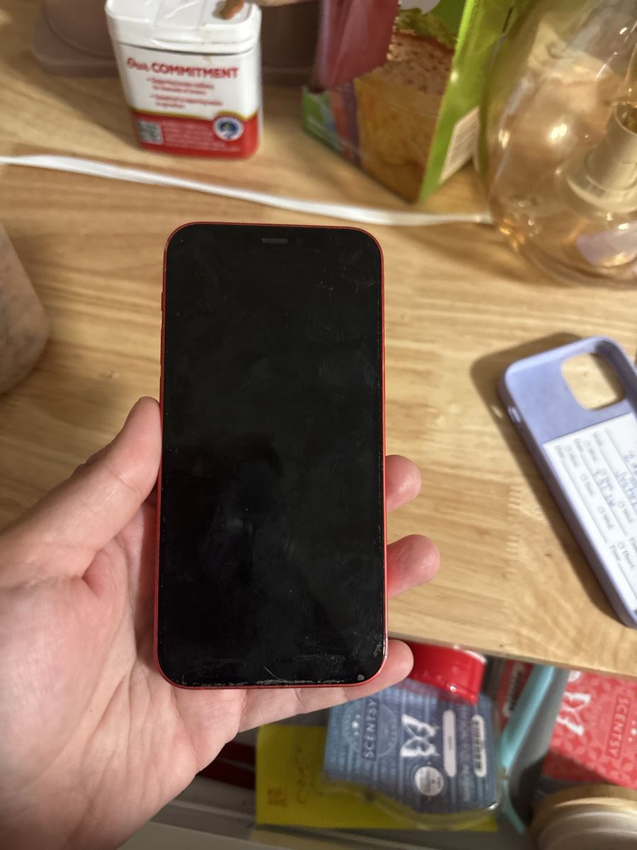 Apple iPhone 12 (Product) Red - Used