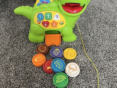 VTech Feed Me Dino Interactive Learning Toy w/ 8 Food Coins
