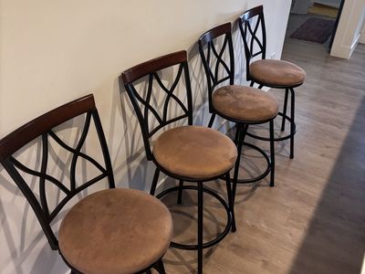 Bars stools