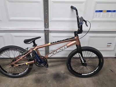 BICICROSS FLY TWO PRO XL bmx bike