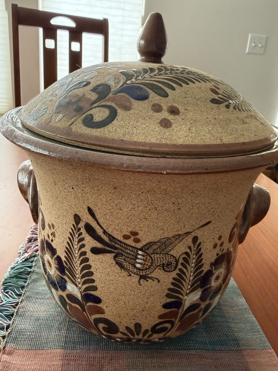 Hand-painted Terracotta Clay Mexican Bean Pot with Lid - Vintage Earthenware Crock